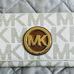 Michael Kors wallet